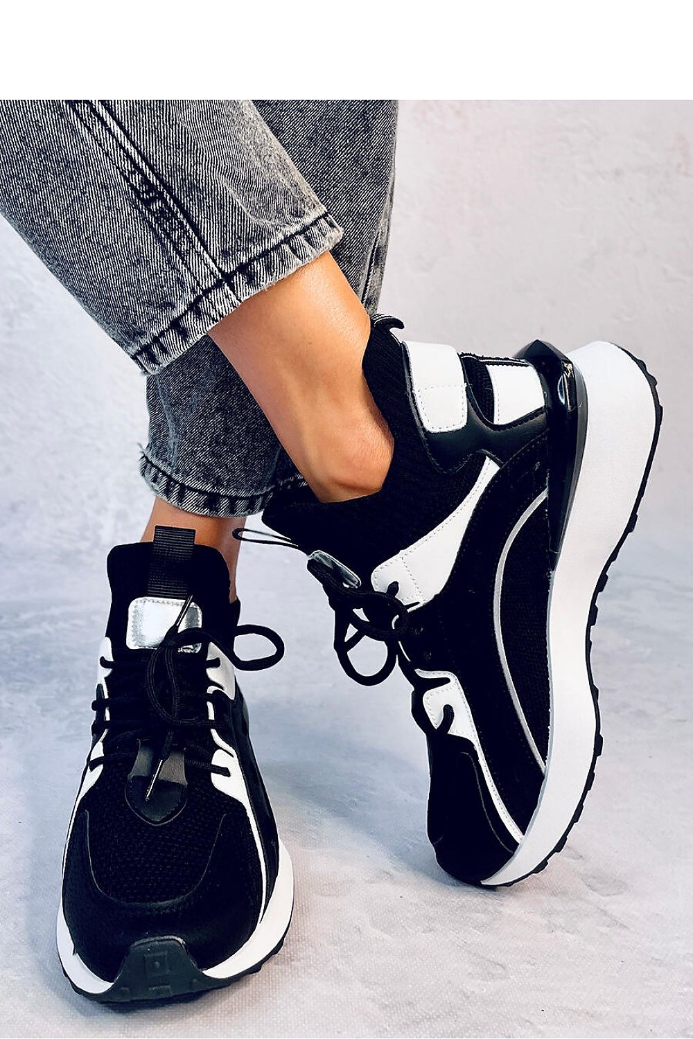 Sportschuhe Model 184352 Inello