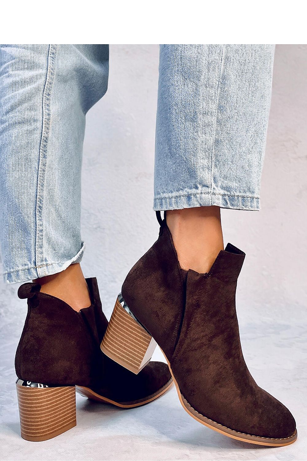 Stiefeletten mit Absatz Model 184482 Inello