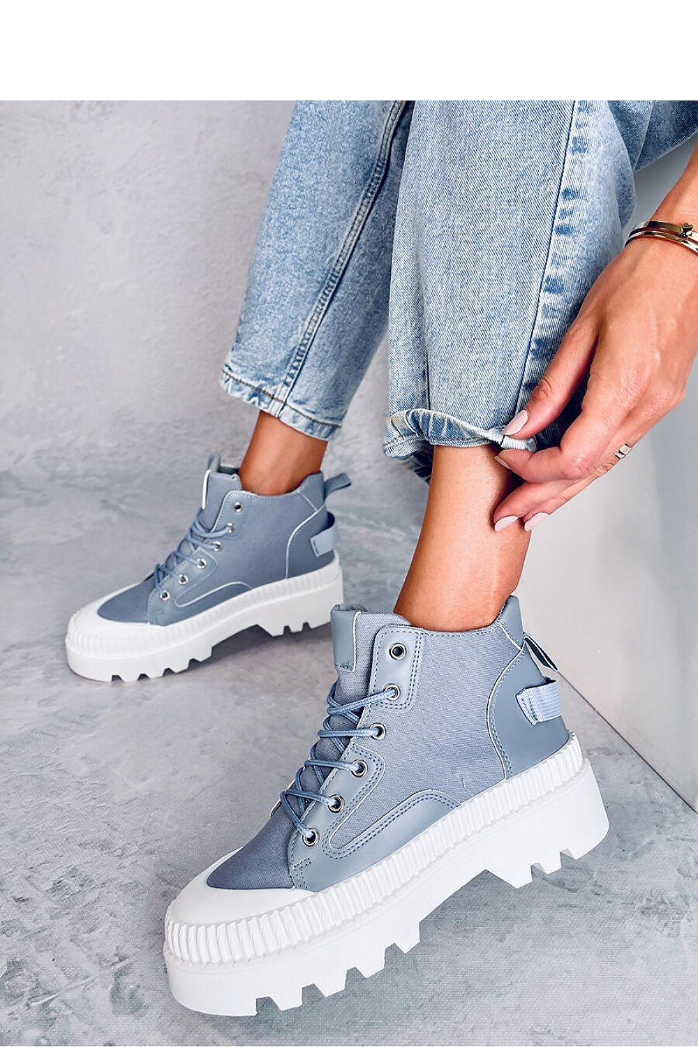 Sneakers Model 184643 Inello