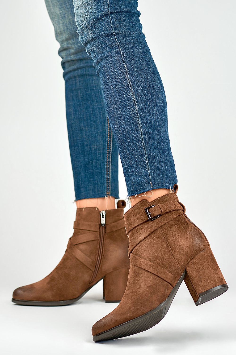 Stiefeletten mit Absatz Model 184855 PRIMO