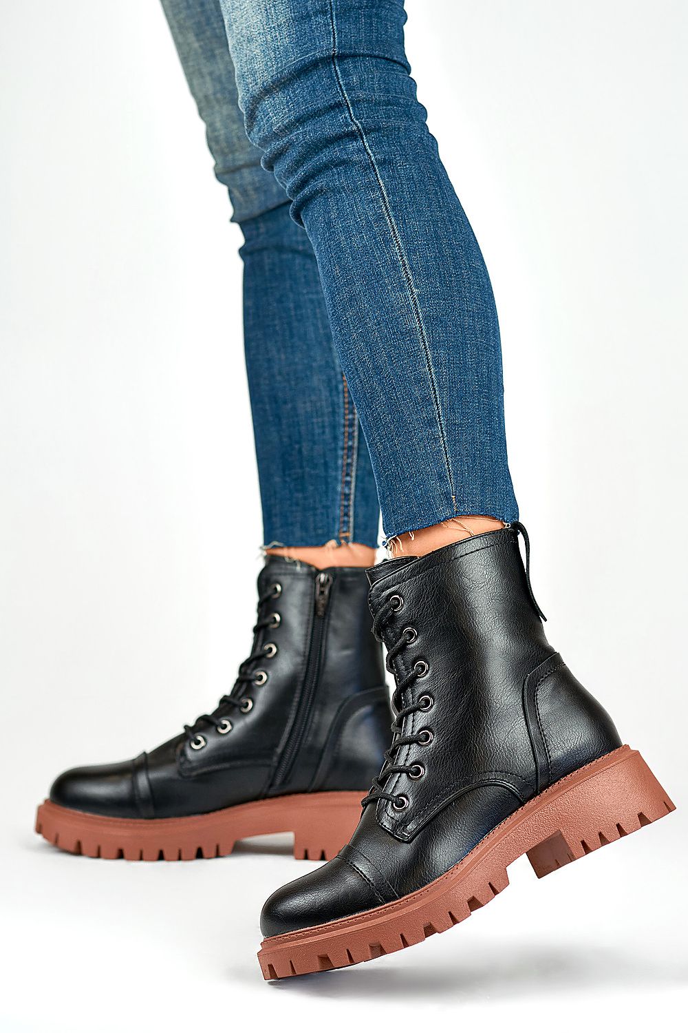 Boot Model 185167 PRIMO