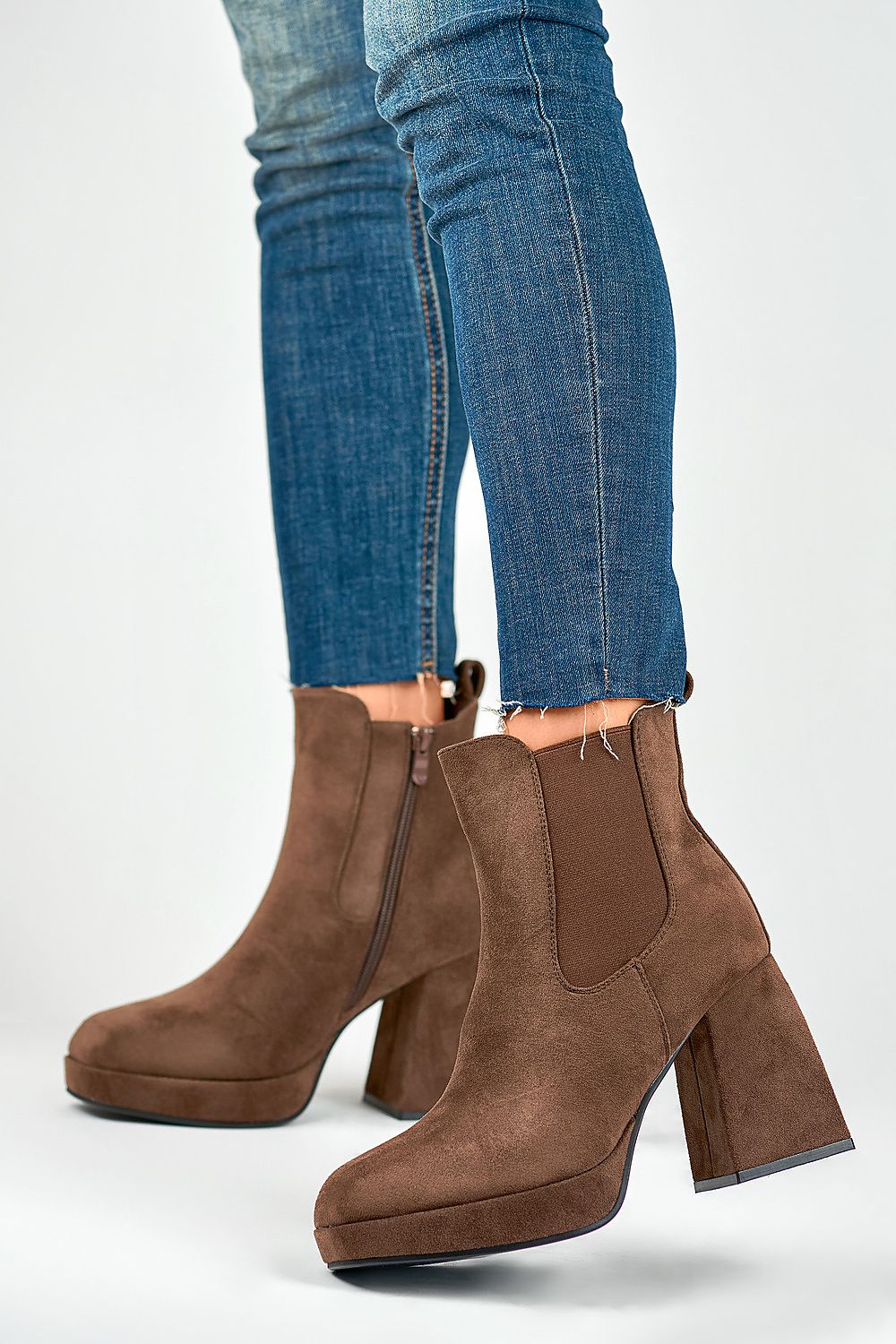 Stiefeletten mit Absatz Model 185182 PRIMO
