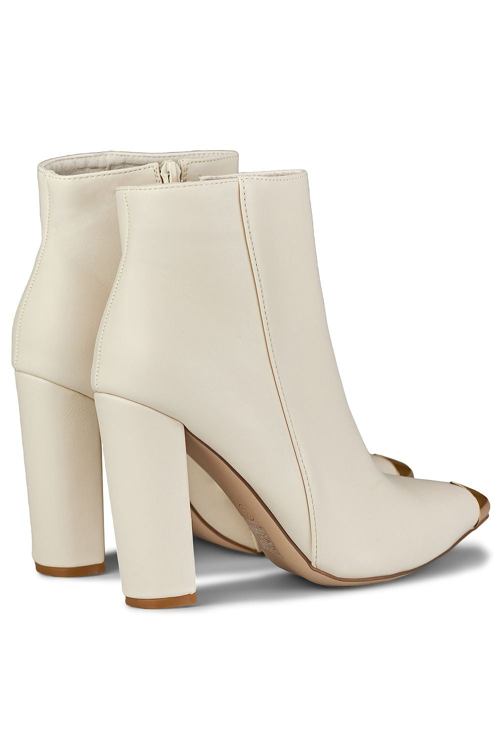 Stiefeletten mit Absatz Model 185404 PRIMO