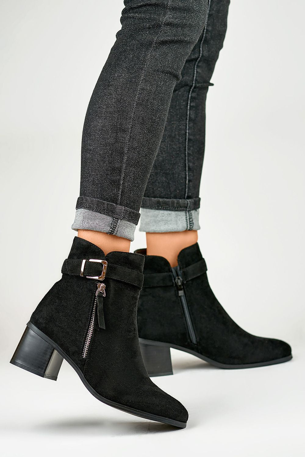 Stiefeletten mit Absatz Model 186454 PRIMO