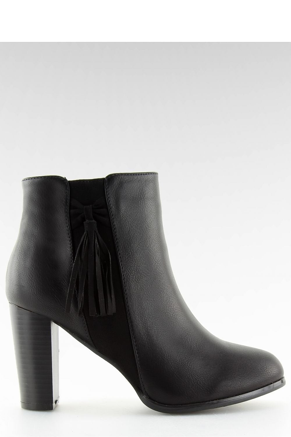 Stiefeletten mit Absatz Model 122310 Inello