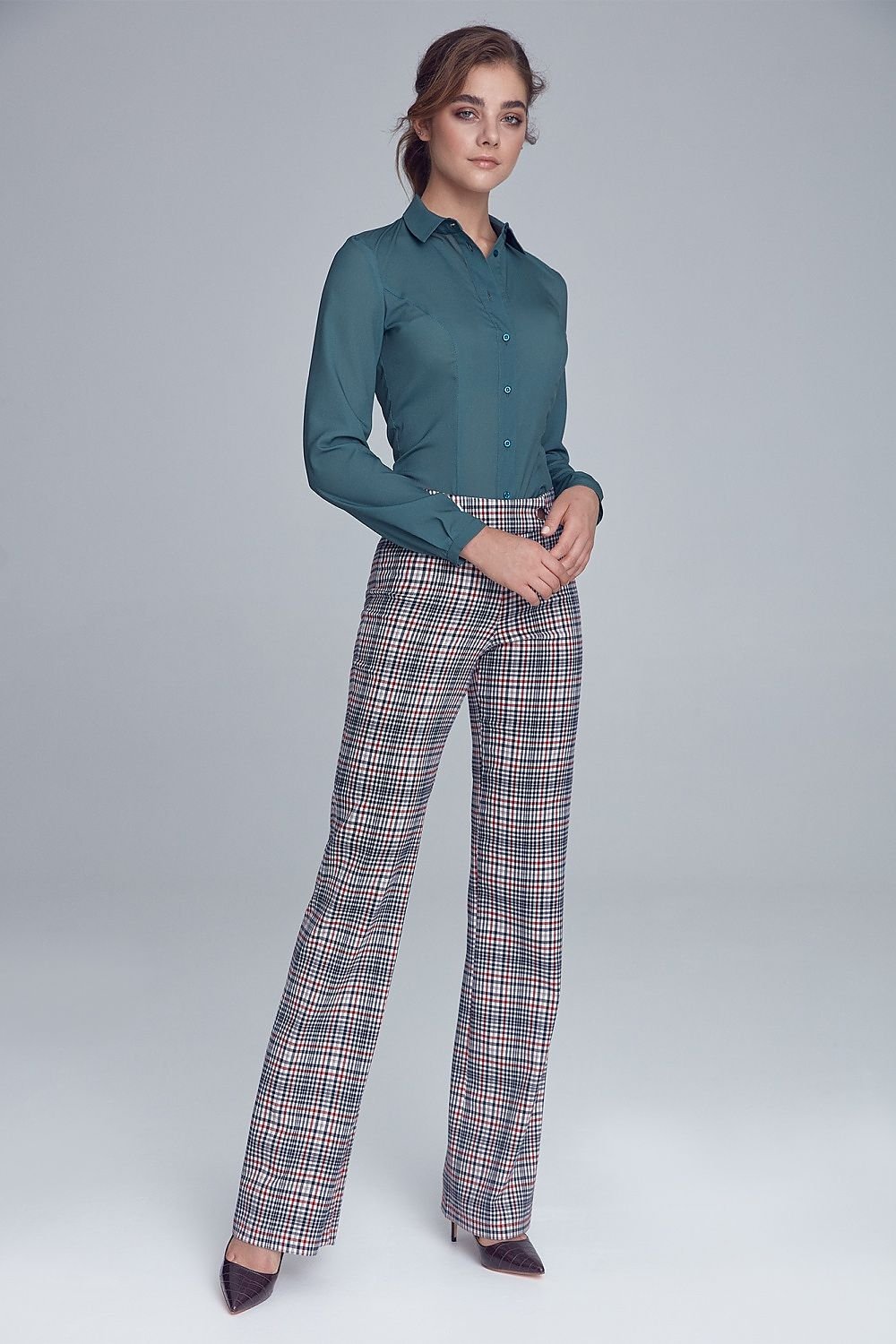 Lange Hose Model 135751 Nife