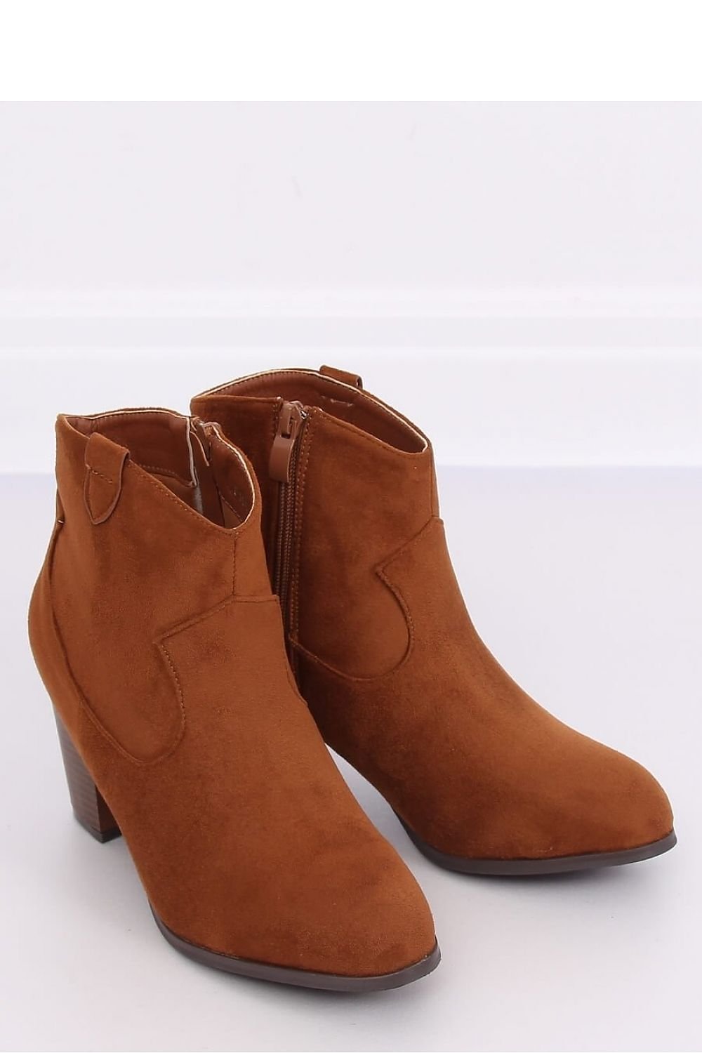 Stiefeletten mit Absatz Model 135828 Inello