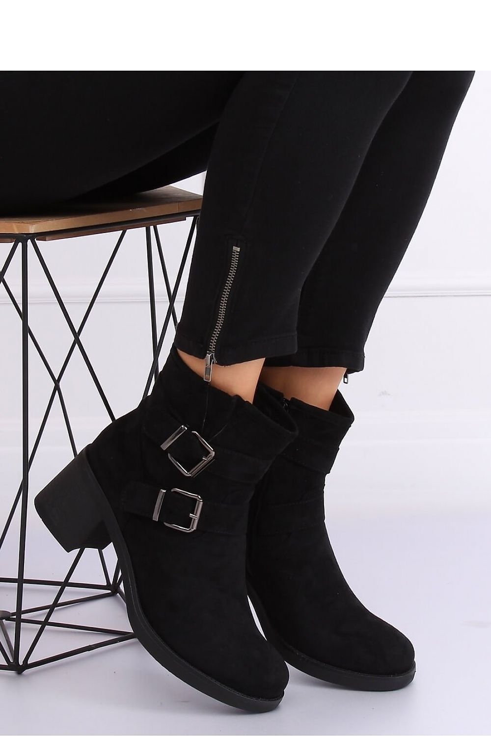 Stiefeletten mit Absatz Model 136849 Inello