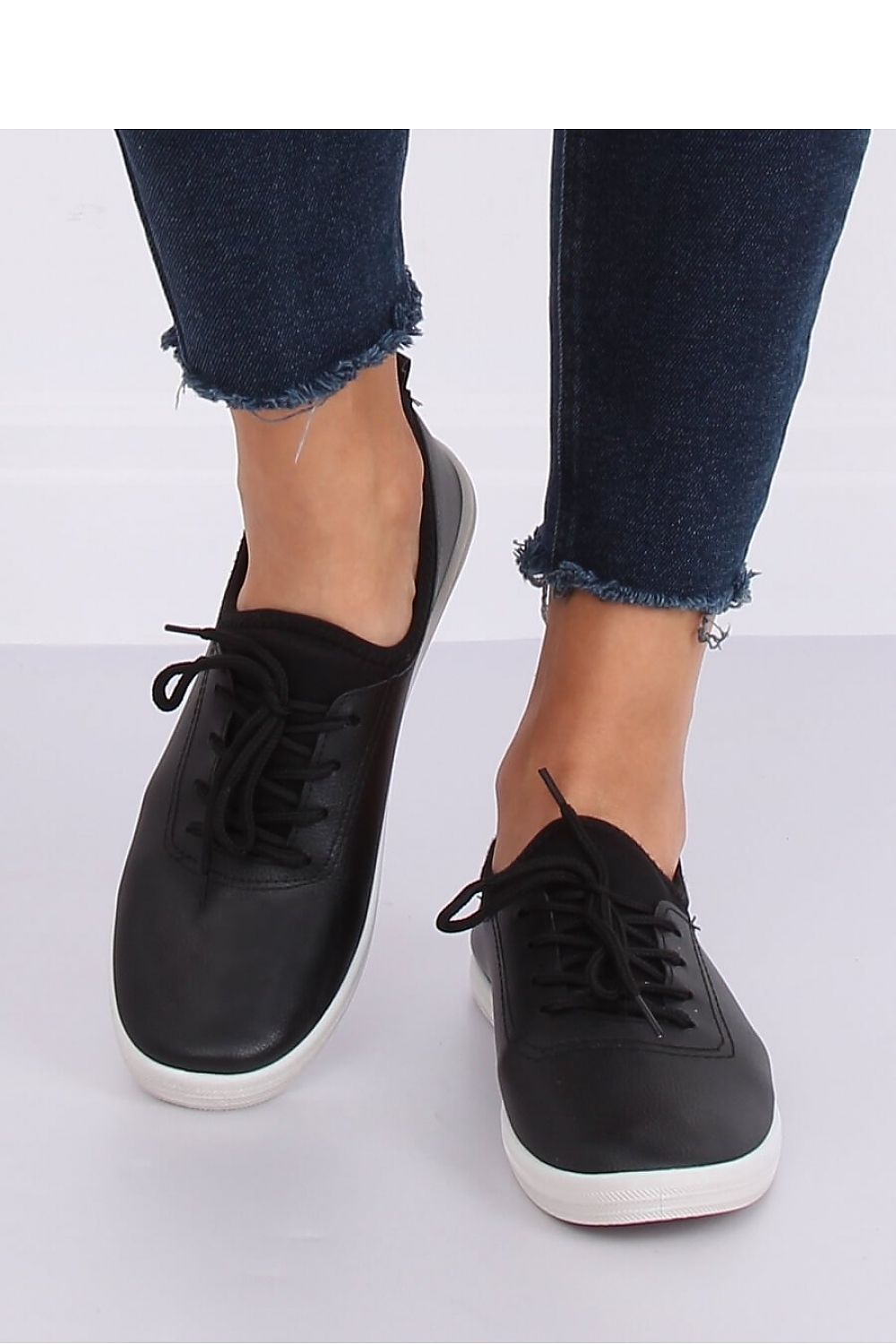 Sneakers Model 141103 Inello