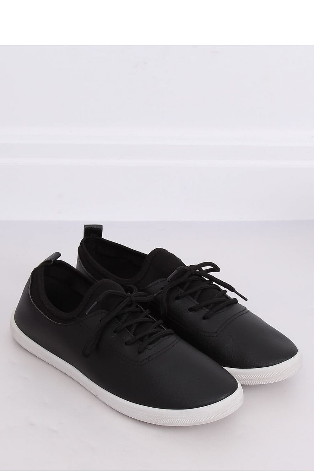 Sneakers Model 141103 Inello