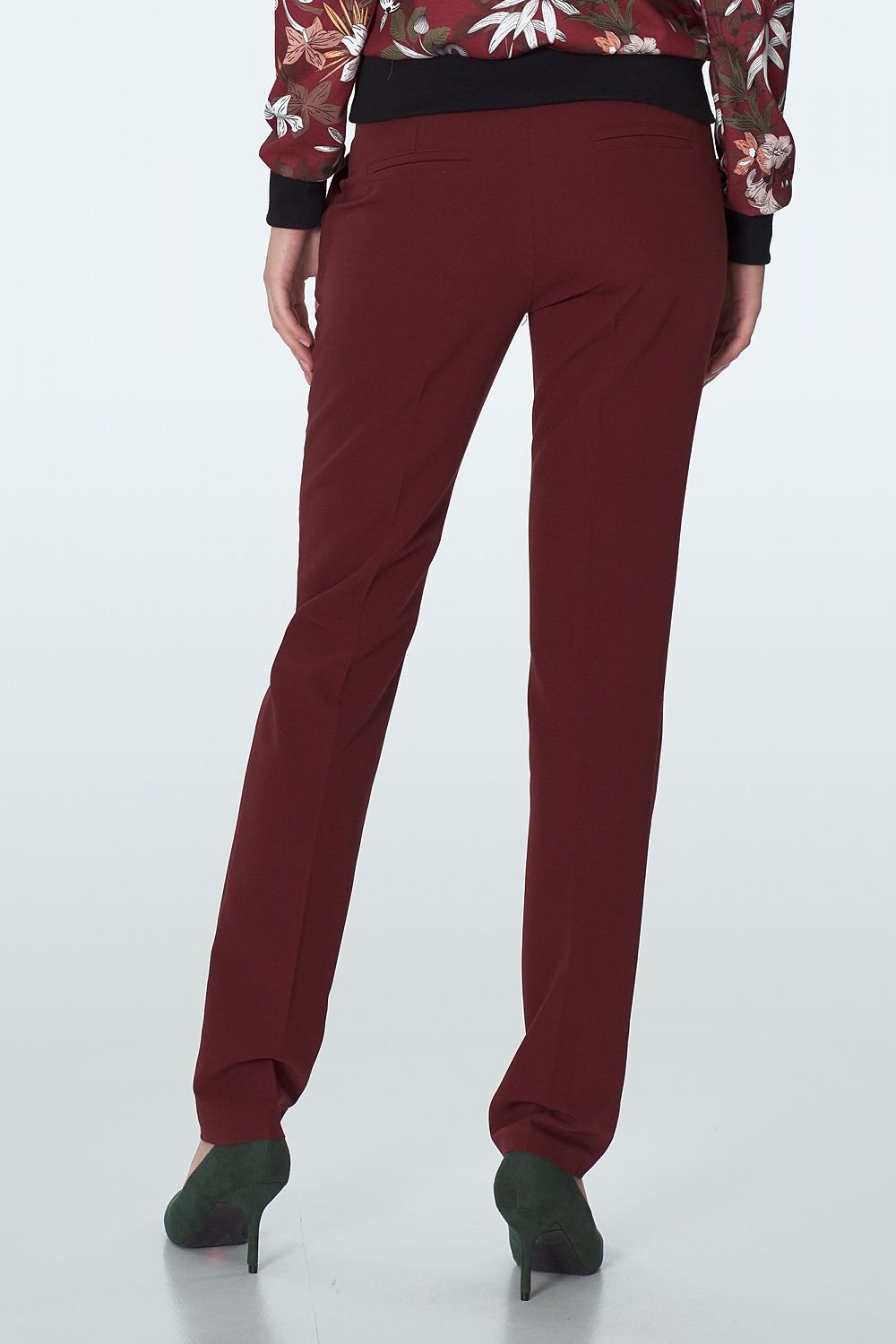 Lange Hose Model 149944 Nife