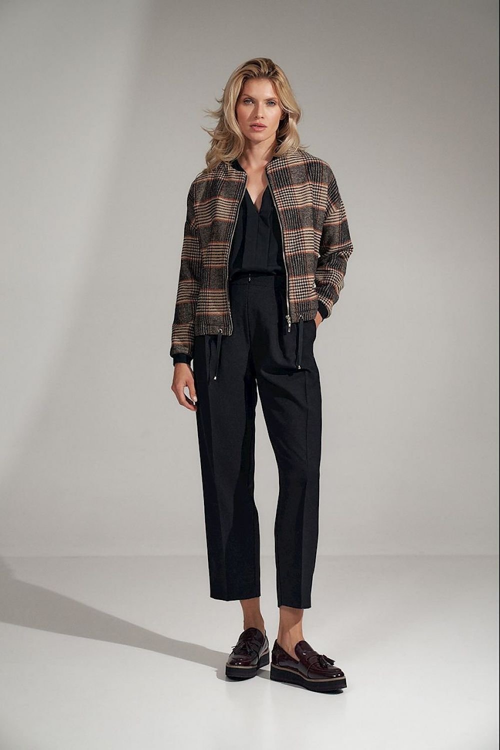 Damen Hose Model 150792 Figl