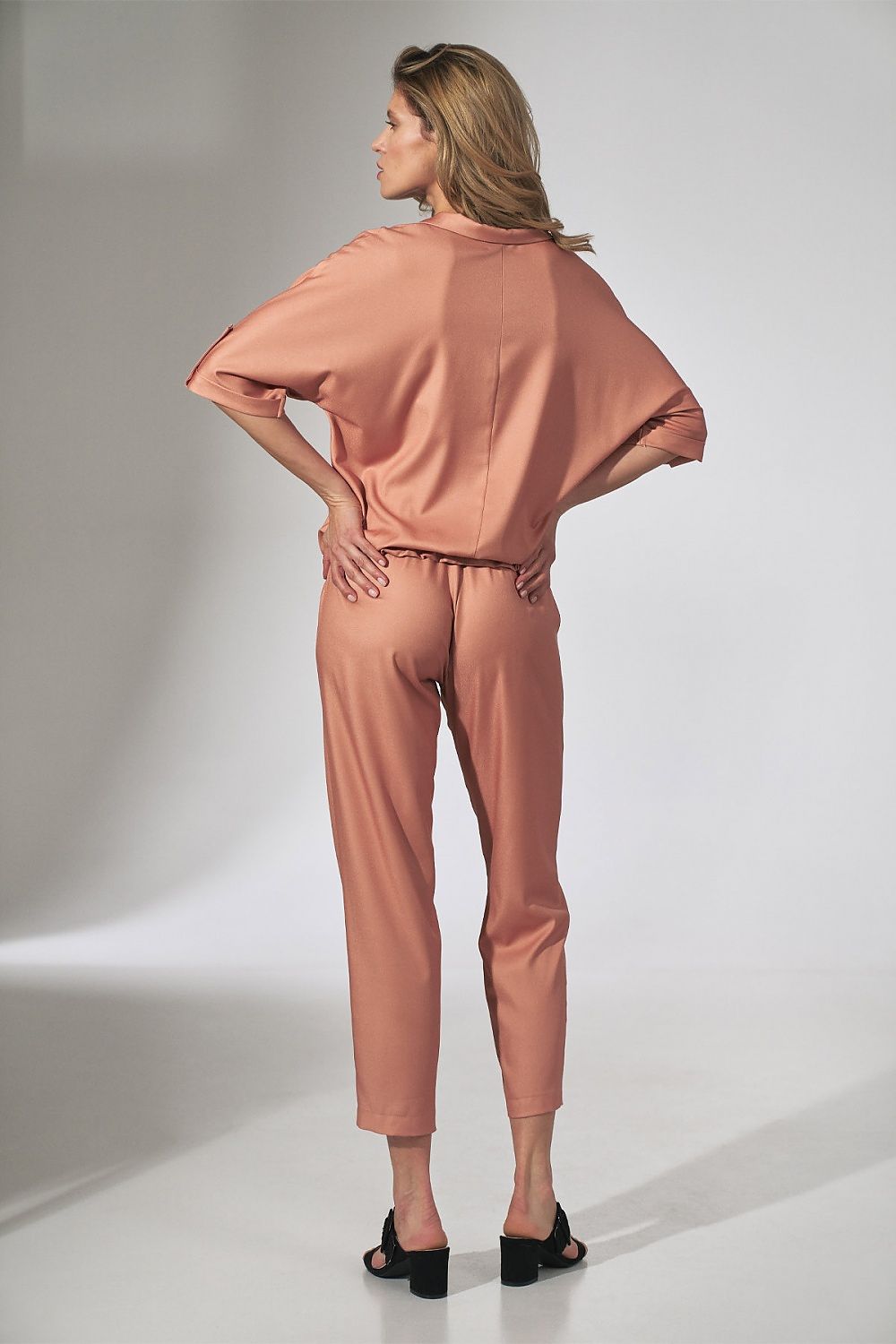 Damen Hose Model 151817 Figl