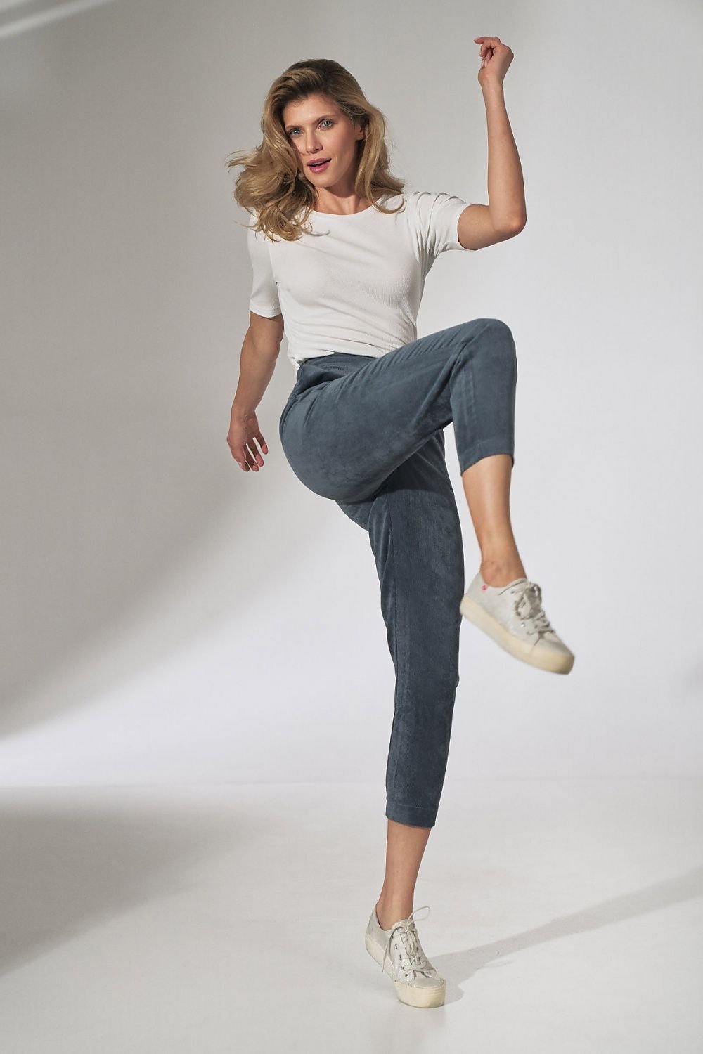 Damen Hose Model 151822 Figl