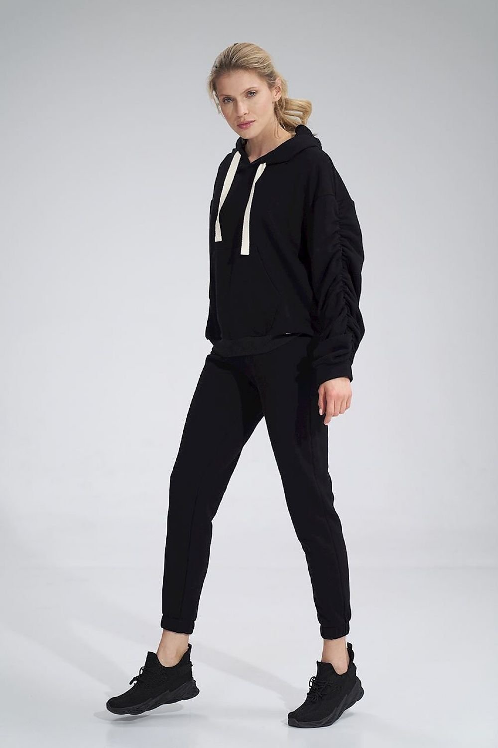 Sportanzug Hosen Model 155919 Figl