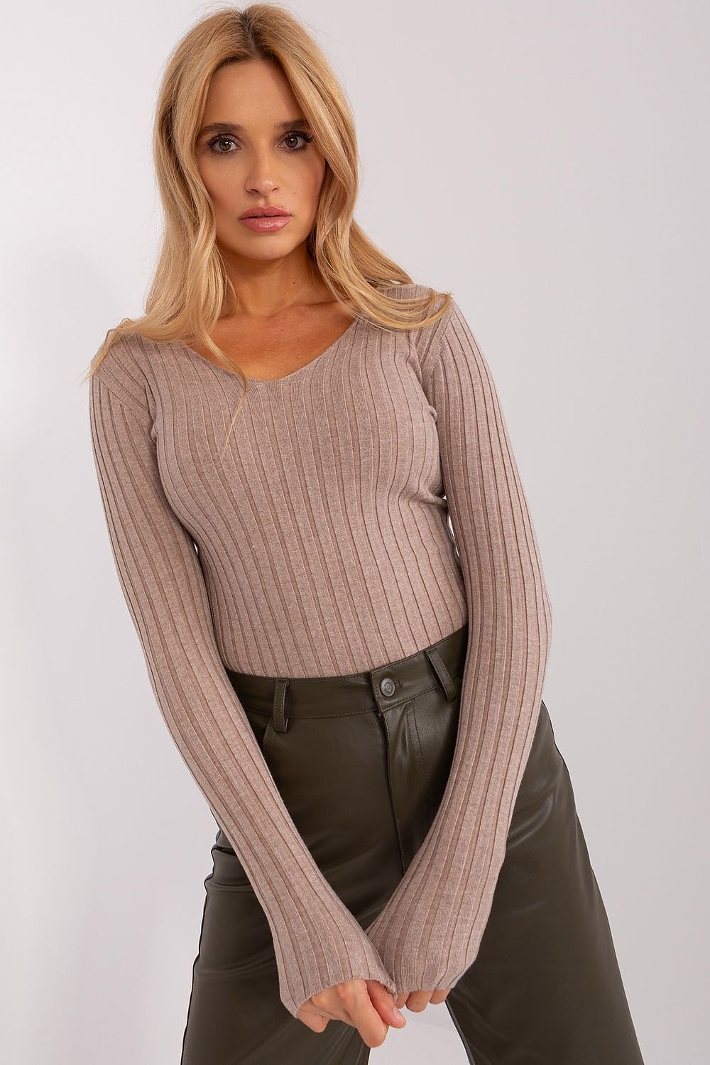 Pullover Model 189715 Factory Price