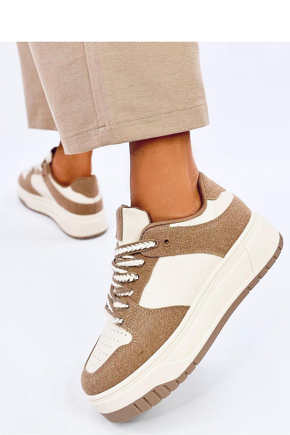 Sportschuhe Model 192594 Inello