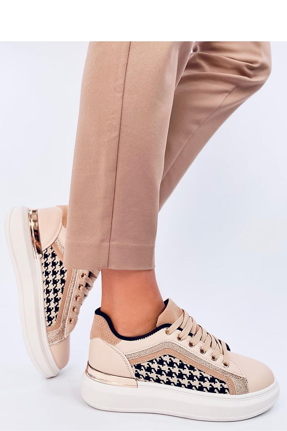 Sportschuhe Model 192621 Inello