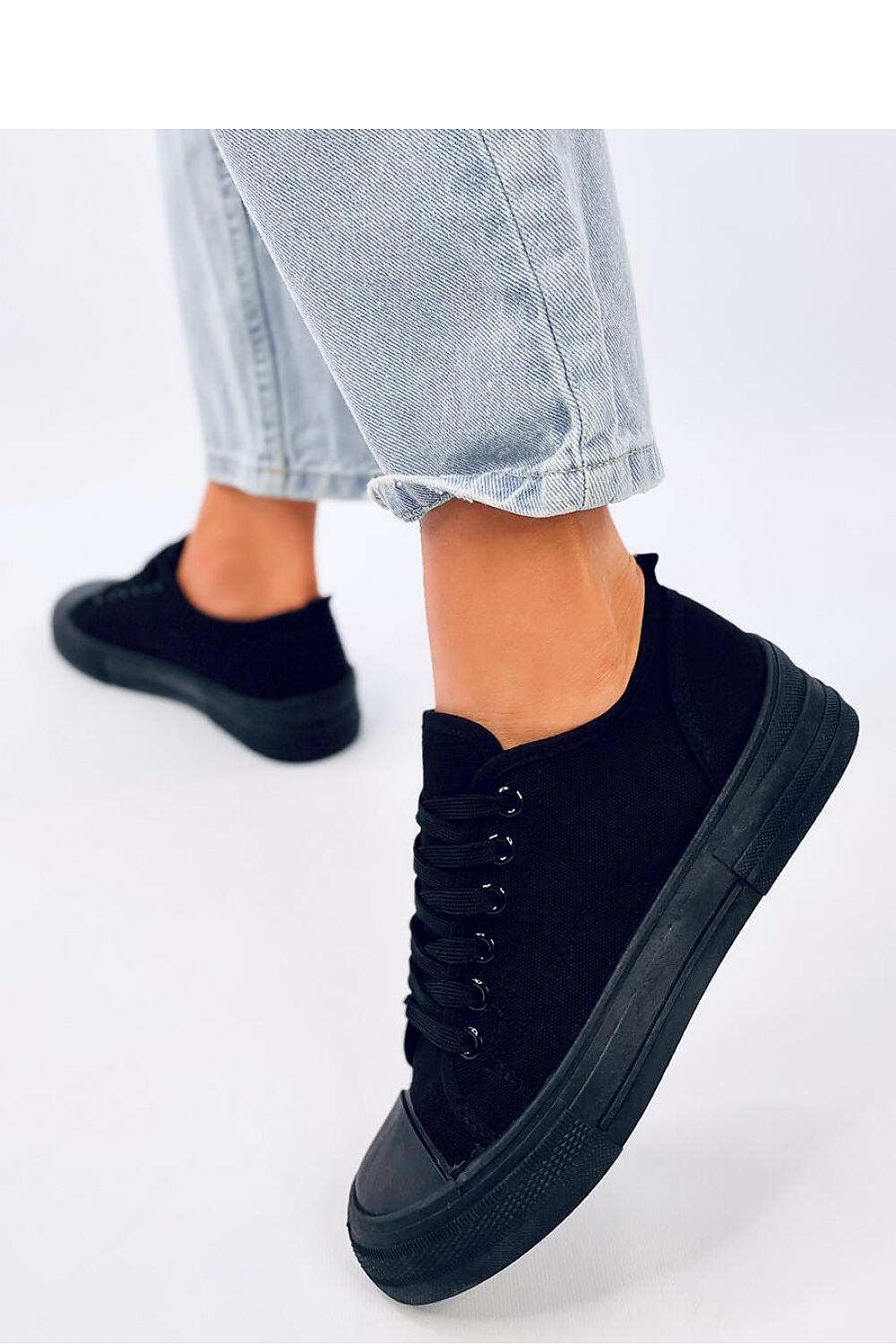 Sneakers Model 193363 Inello