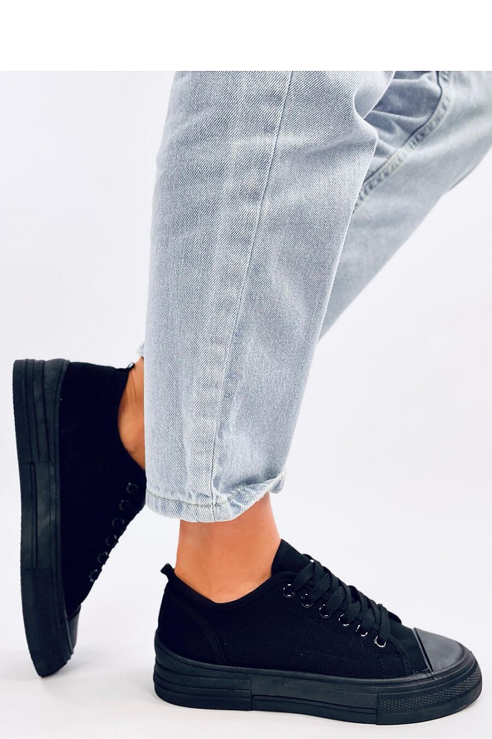 Sneakers Model 193363 Inello