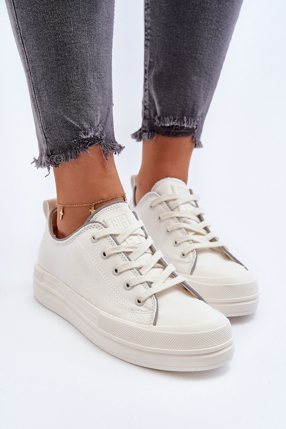 Sneakers Model 193529 Step in style