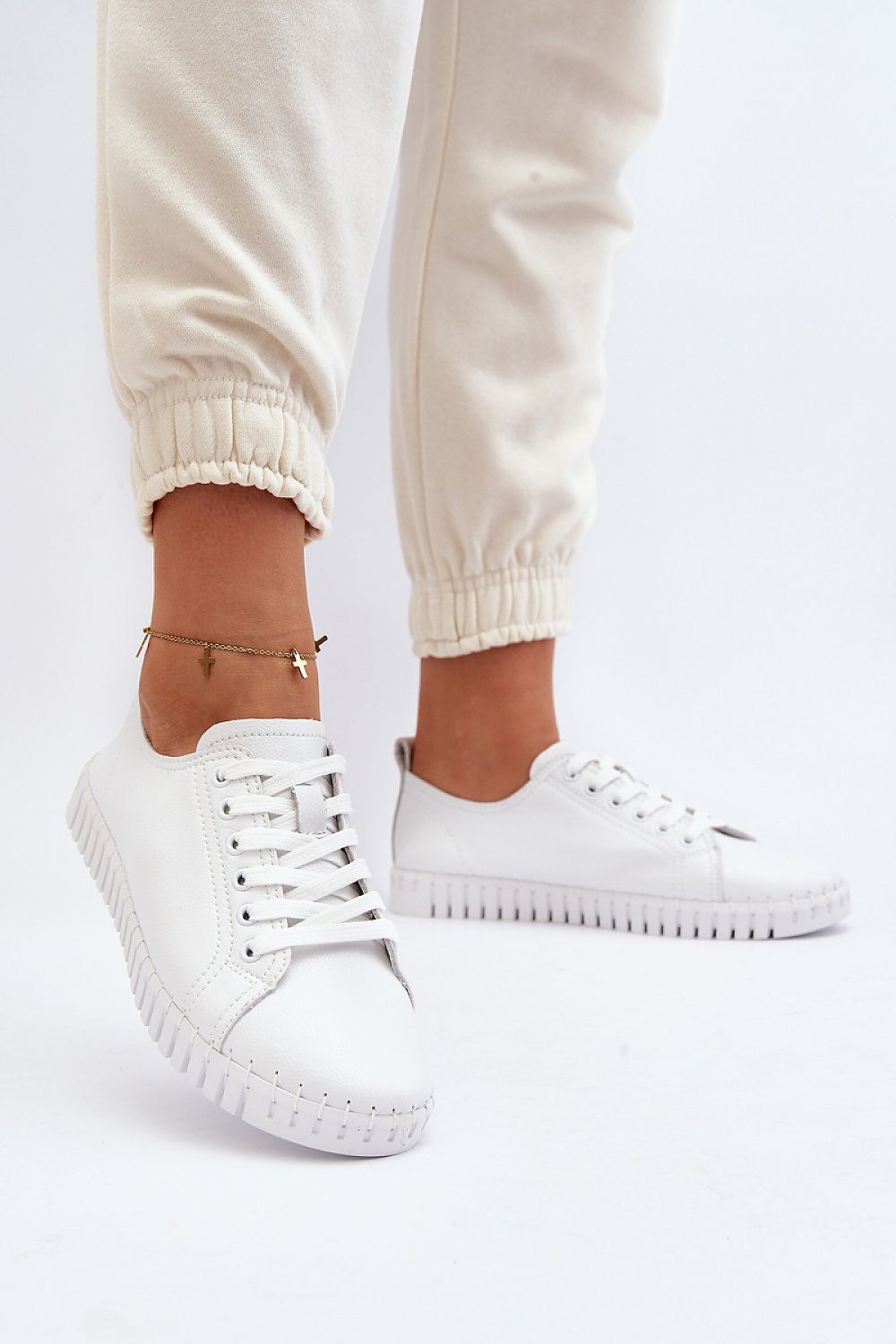 Sneakers Model 193536 Step in style