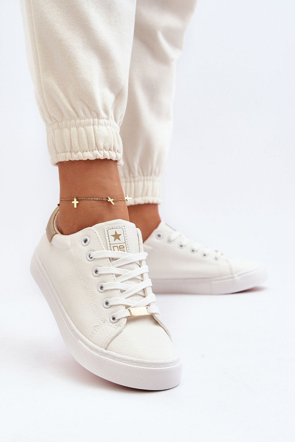 Sneakers Model 193538 Step in style