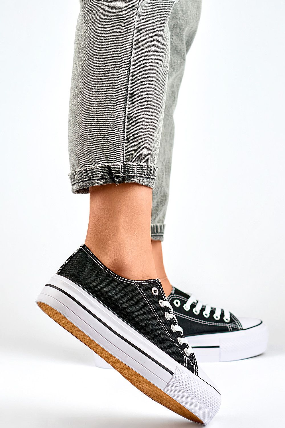 Sneakers Model 193738 PRIMO
