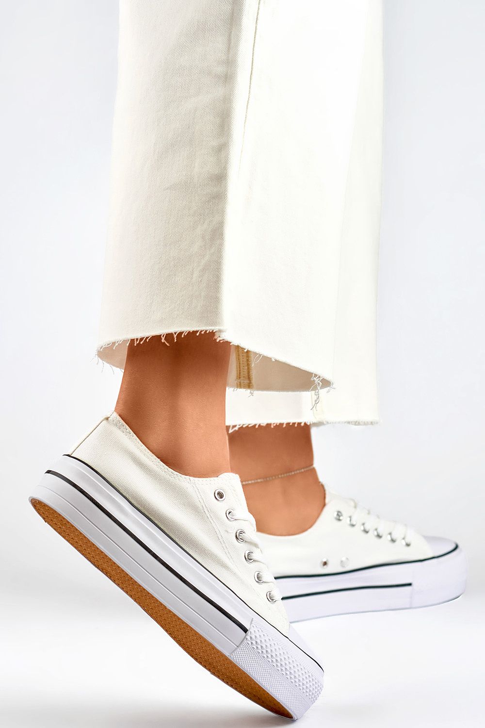 Sneakers Model 193739 PRIMO