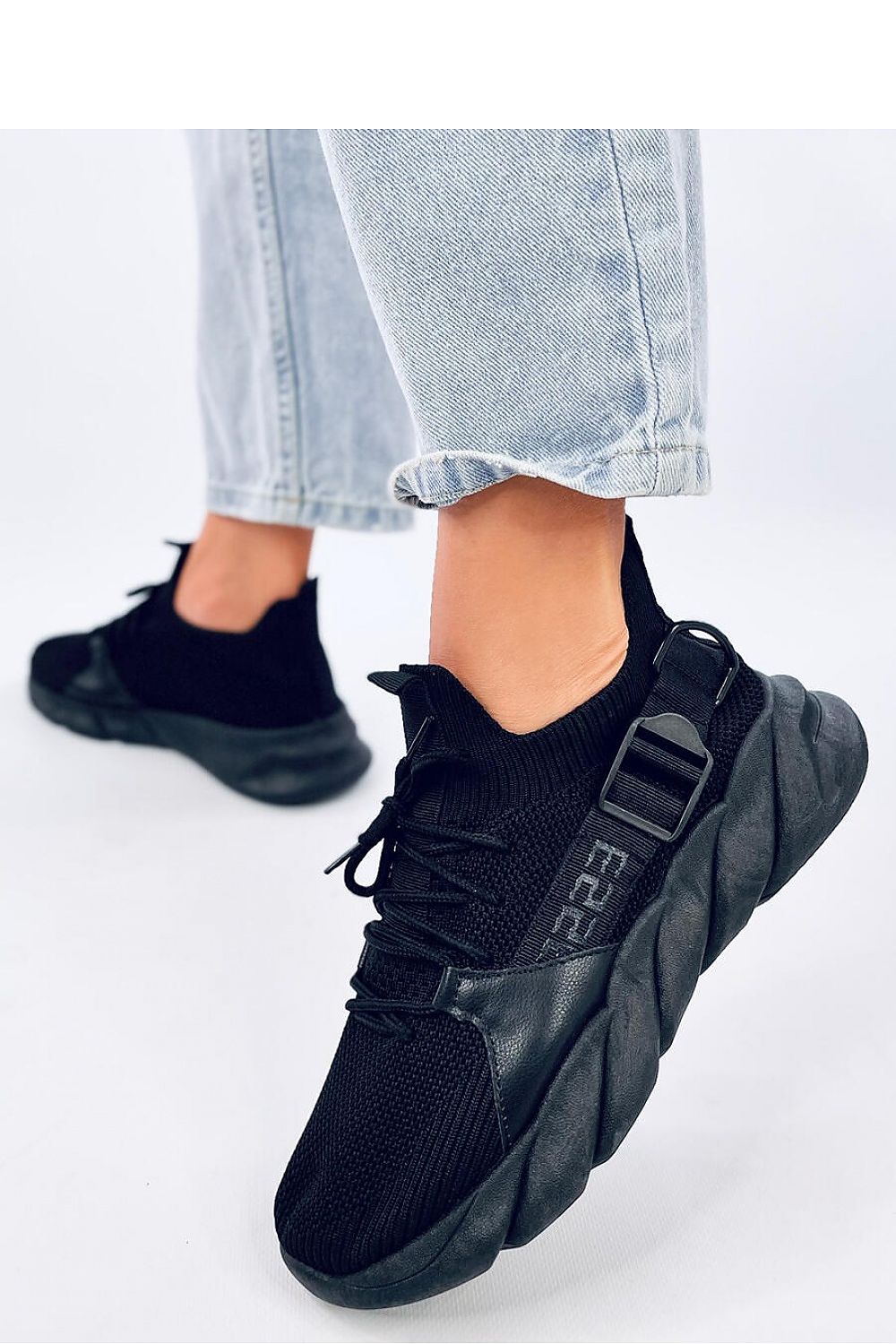 Sportschuhe Model 193872 Inello