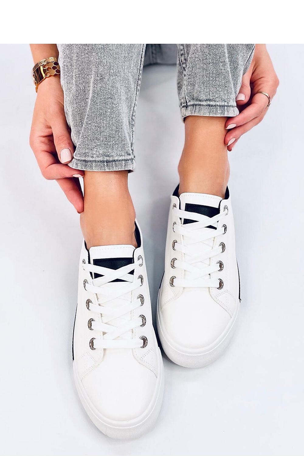 Sneakers Model 194032 Inello