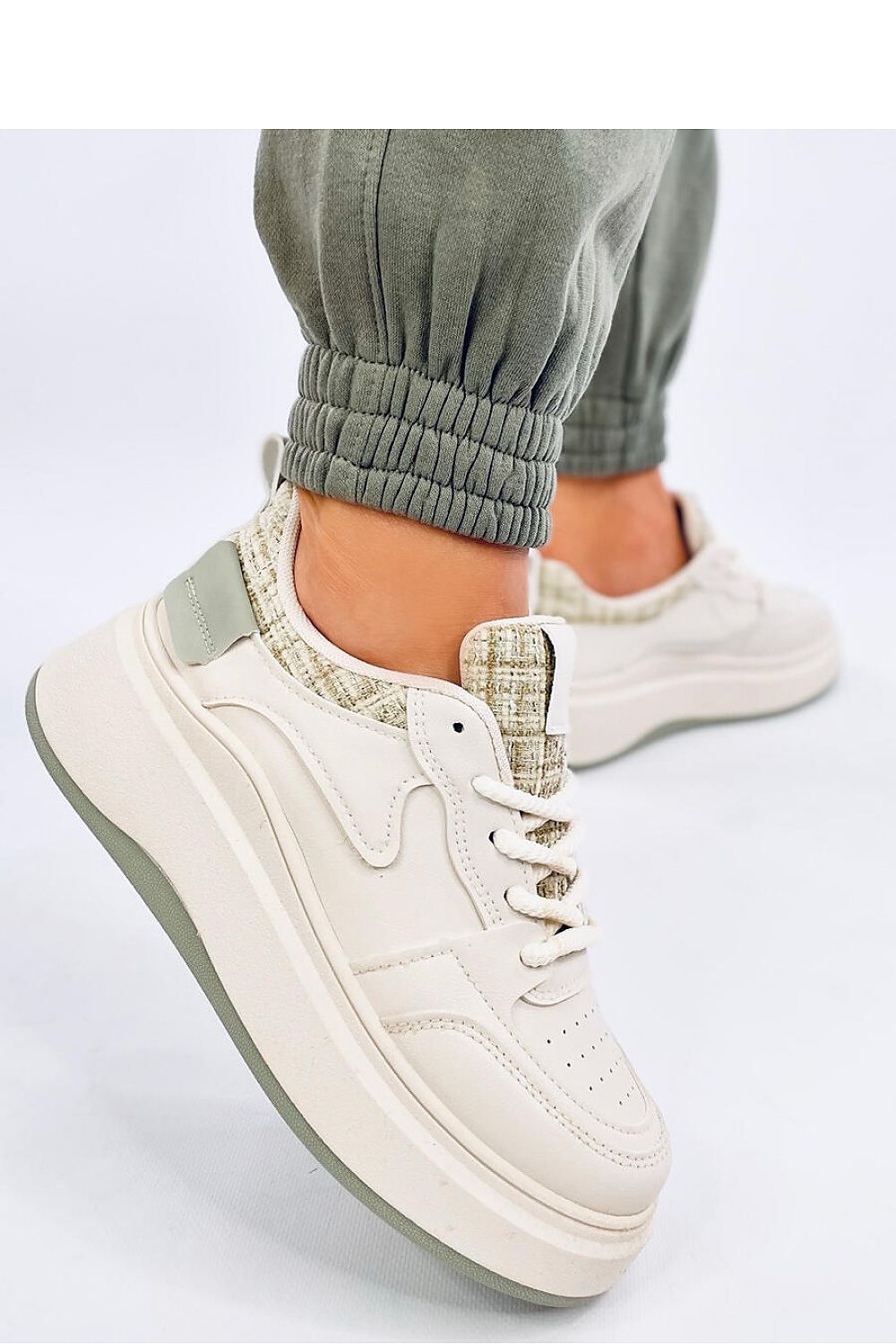 Sportschuhe Model 194045 Inello