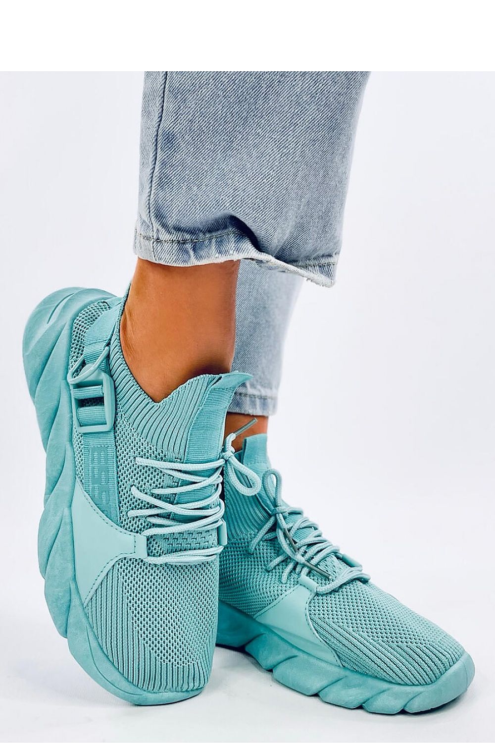 Sportschuhe Model 194056 Inello