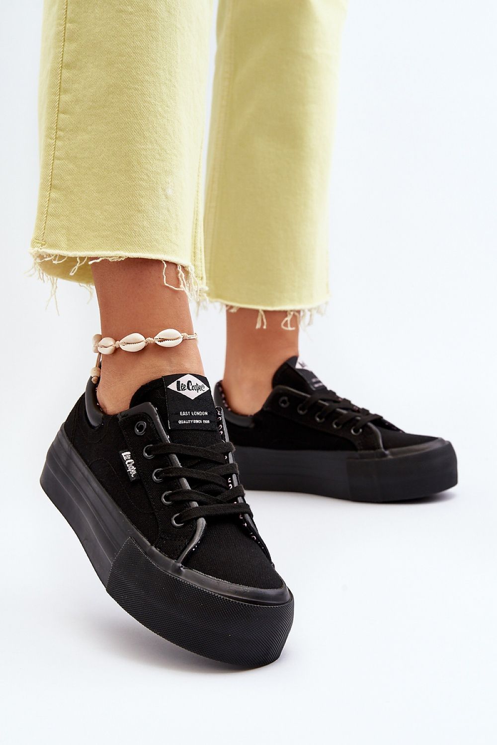 Sneakers Model 194146 Step in style