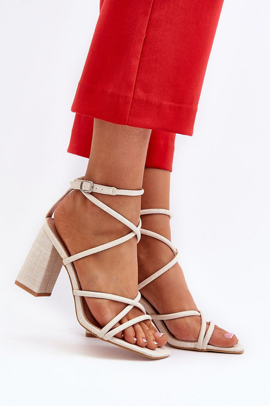 Sandalen mit Absatz Model 194393 Step in style