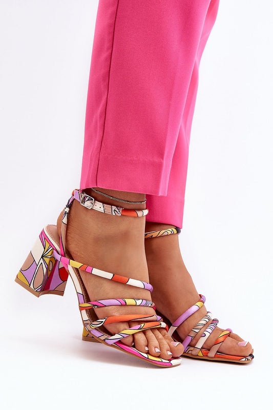 Sandalen mit Absatz Model 194397 Step in style