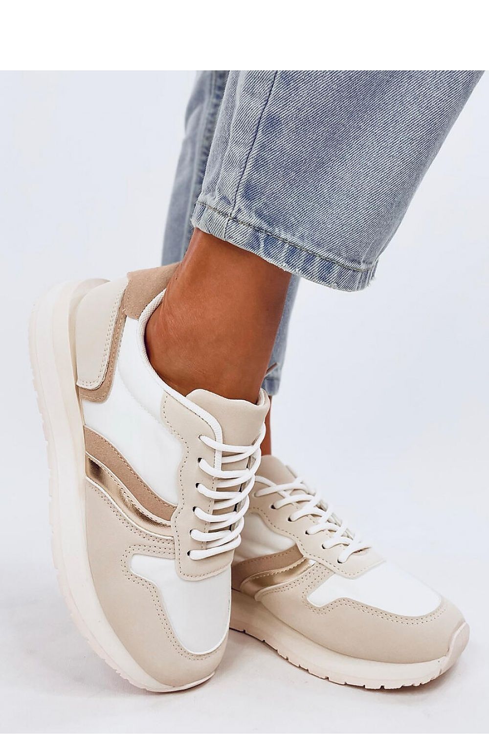 Sportschuhe Model 194599 Inello