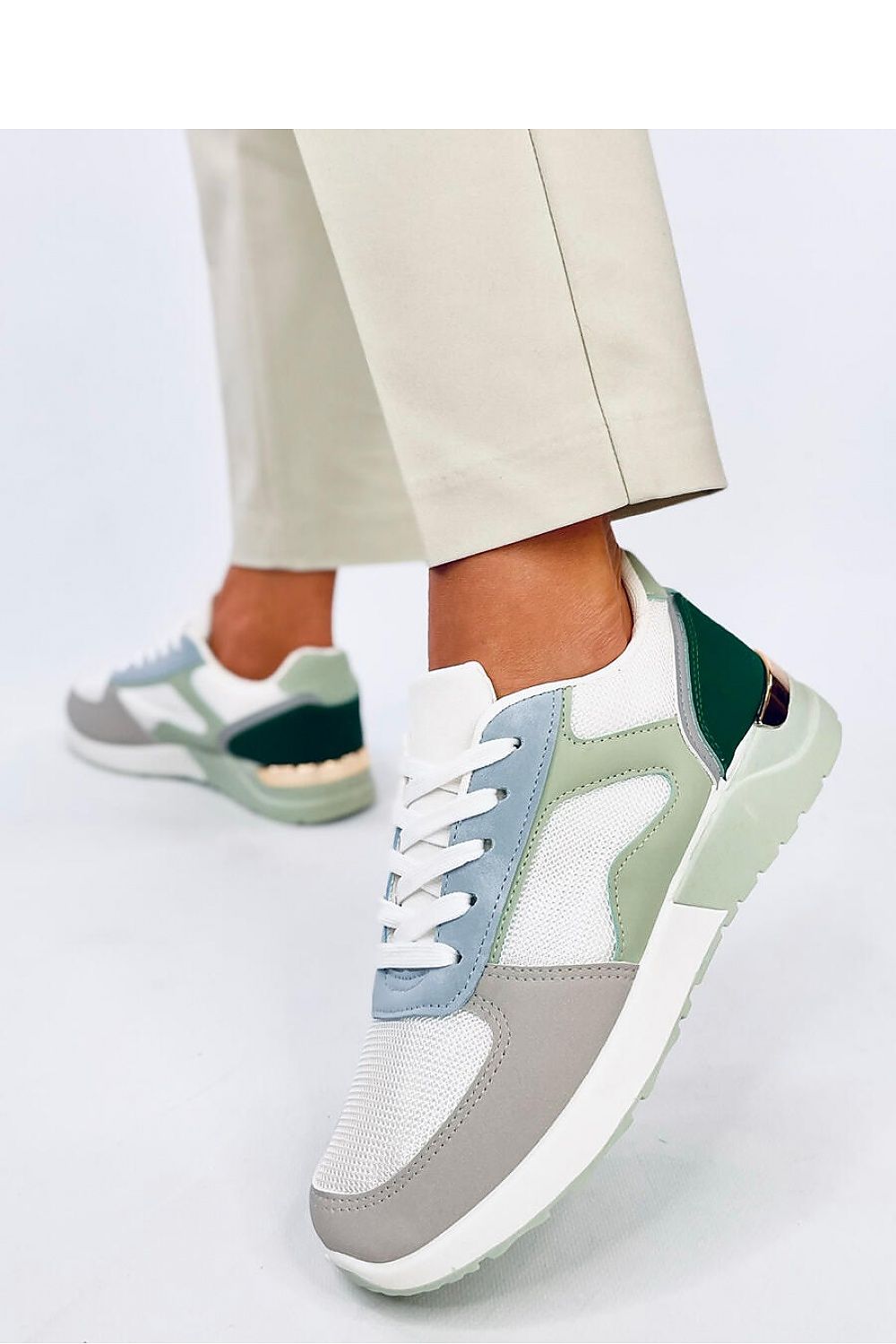 Sportschuhe Model 194627 Inello