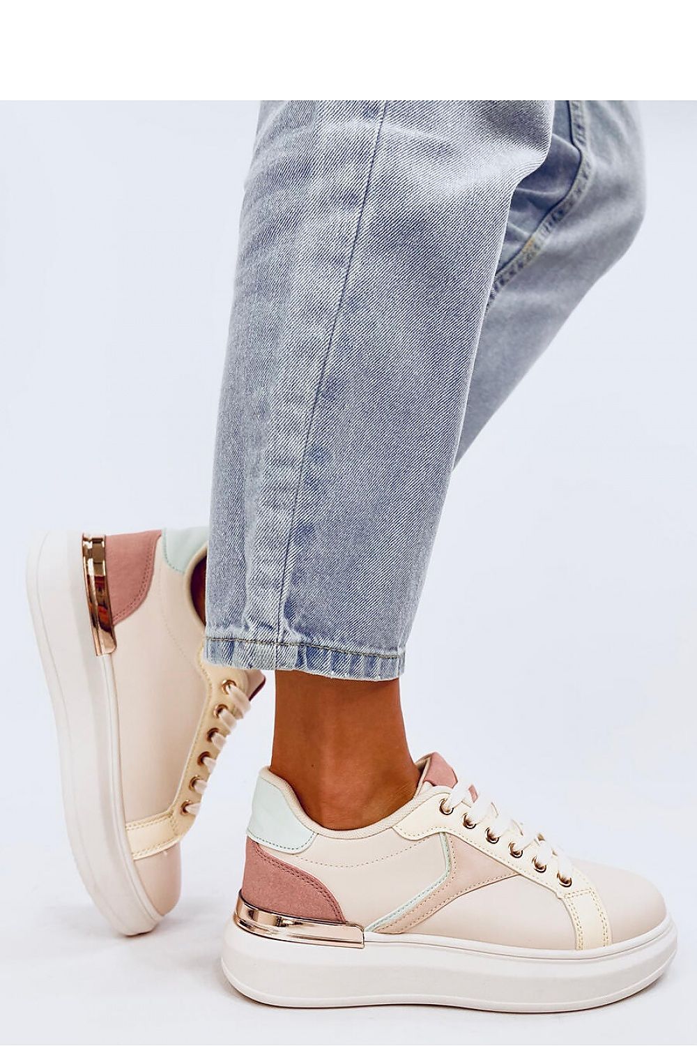 Sportschuhe Model 194631 Inello