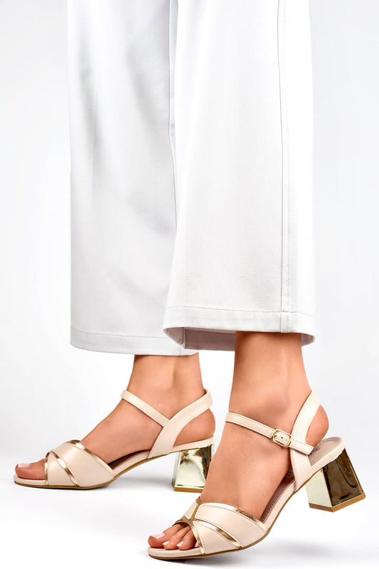 Sandalen mit Absatz Model 194899 PRIMO