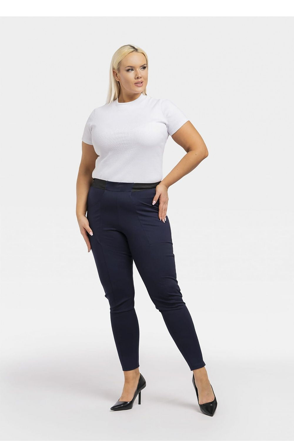Leggings plus size Model 195035 Karko