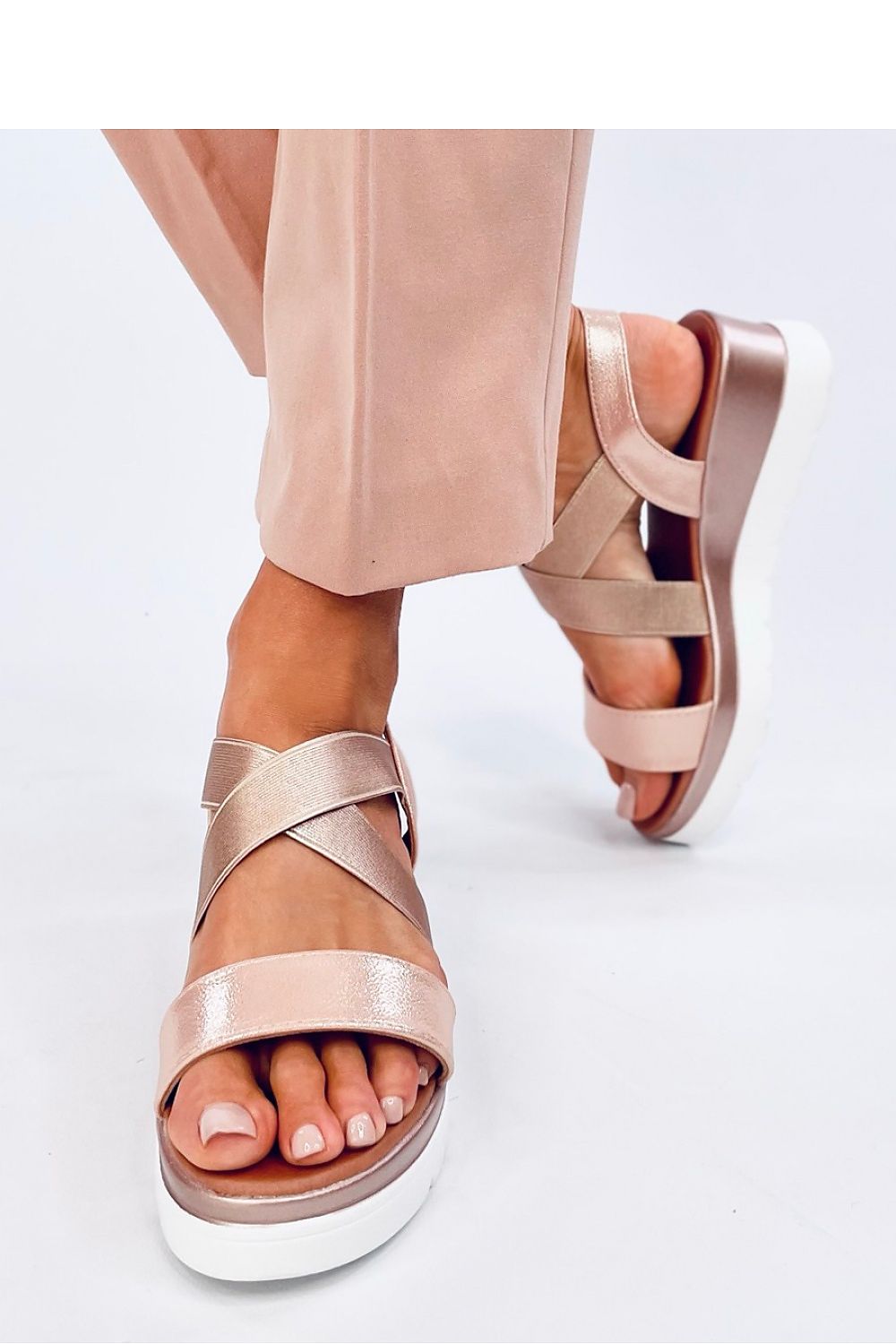 Sandalen mit Absatz Model 195136 Inello