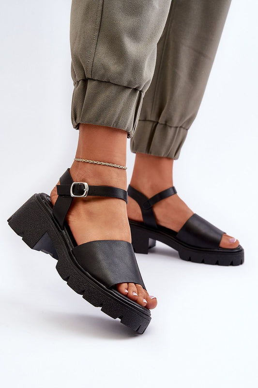 Sandalen mit Absatz Model 195271 Step in style