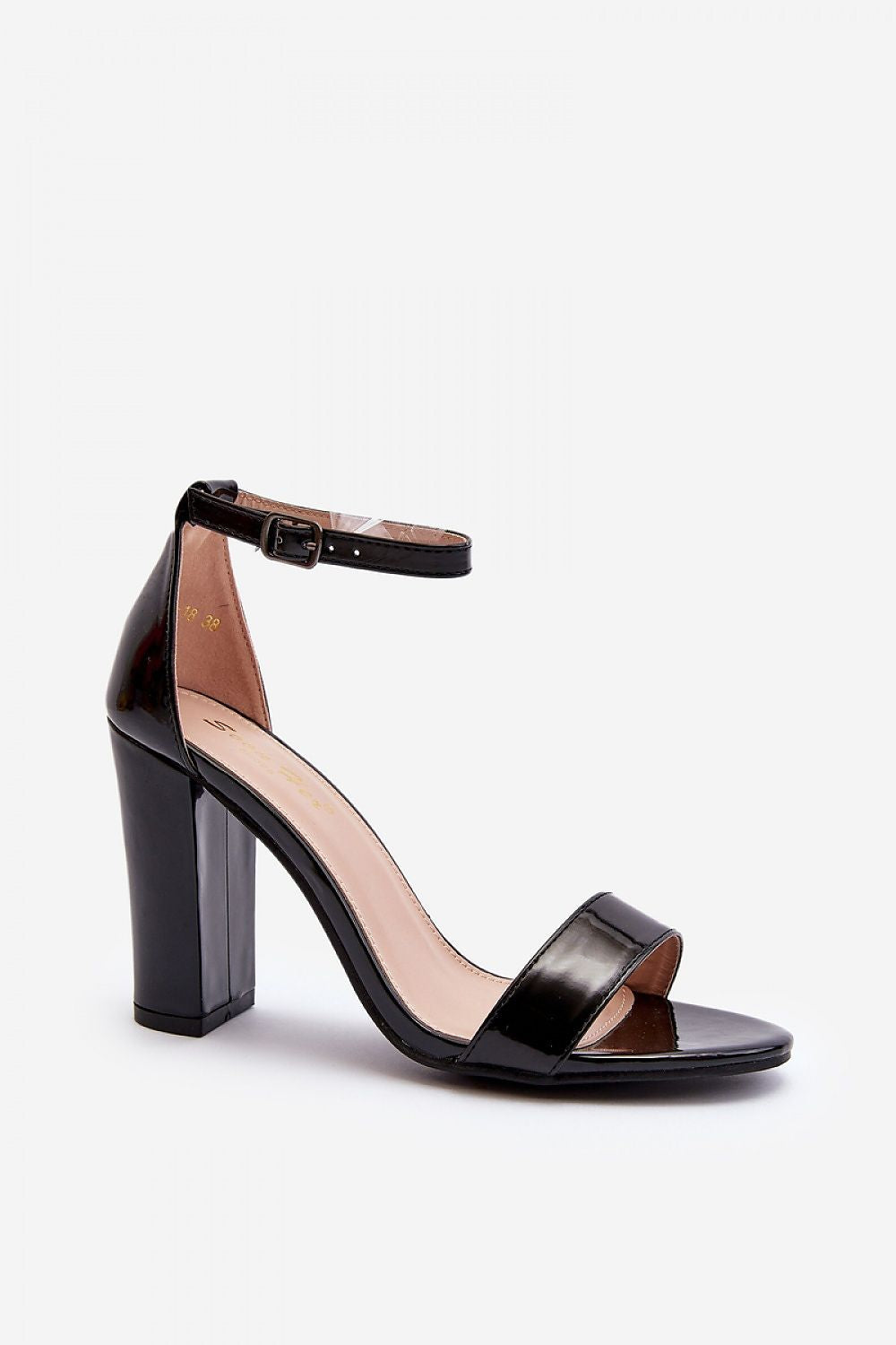Sandalen mit Absatz Model 195276 Step in style