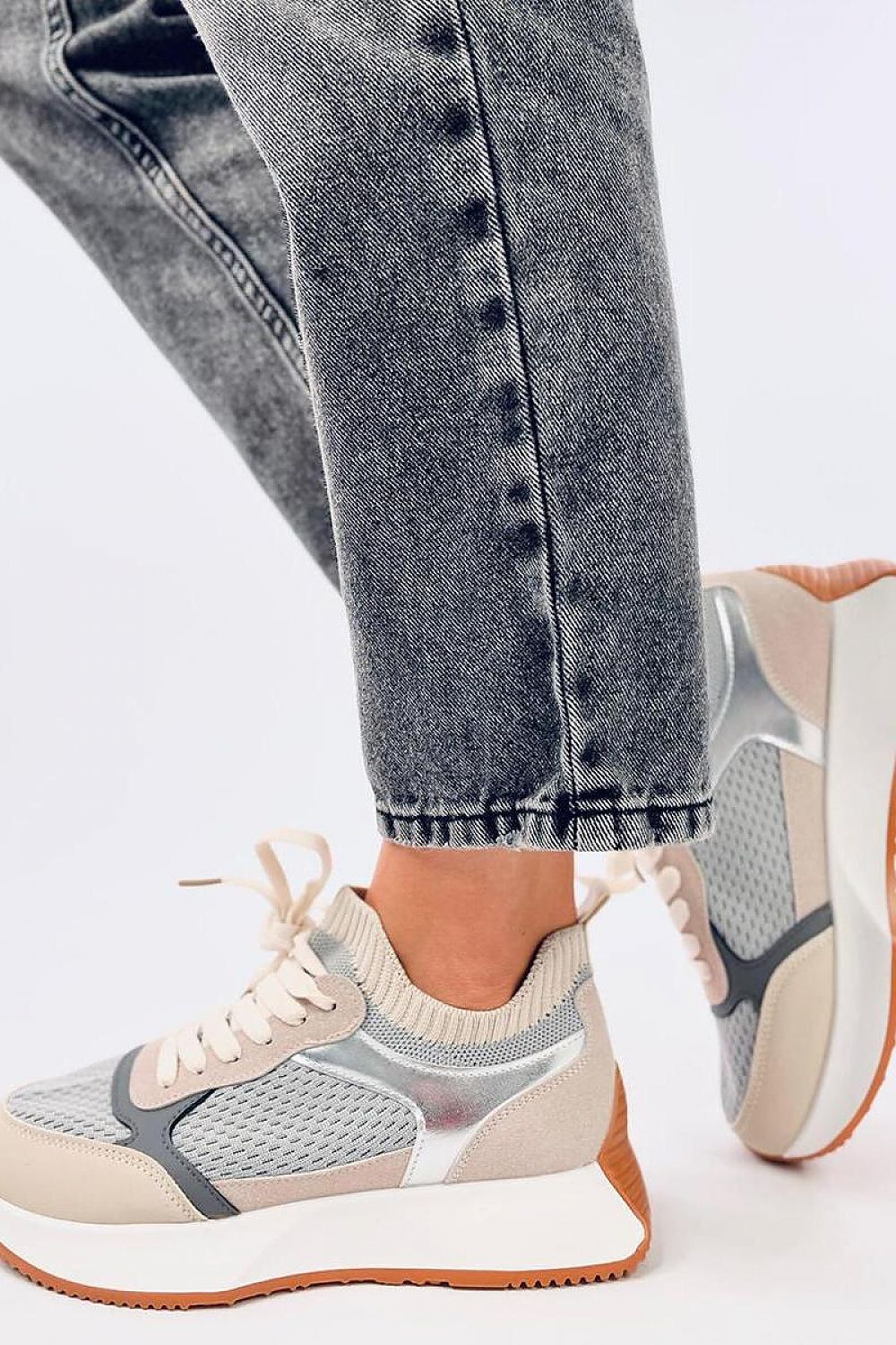 Sportschuhe Model 195513 Inello