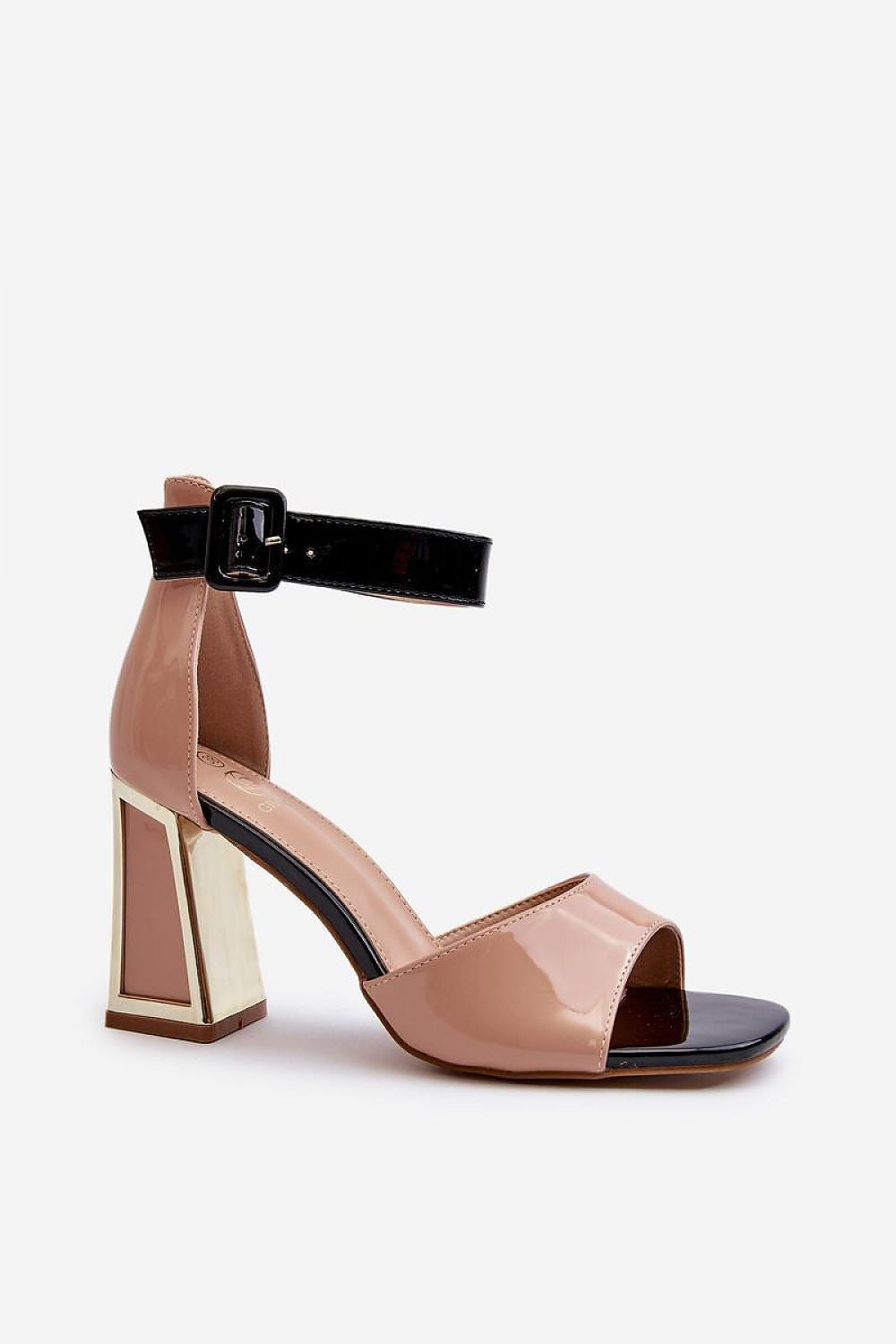 Sandalen mit Absatz Model 195536 Step in style