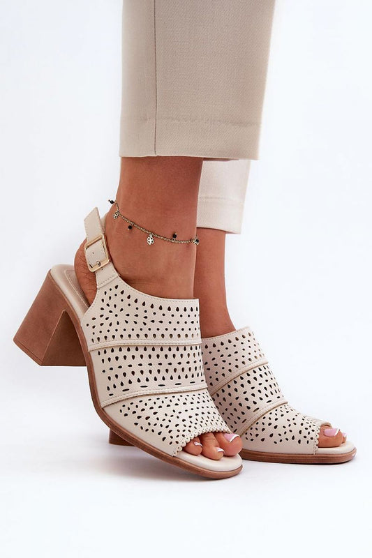 Sandalen mit Absatz Model 195749 Step in style