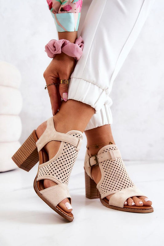Sandalen mit Absatz Model 195758 Step in style