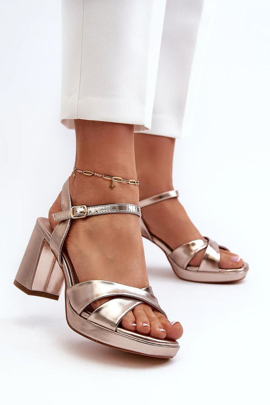 Sandalen mit Absatz Model 197082 Step in style
