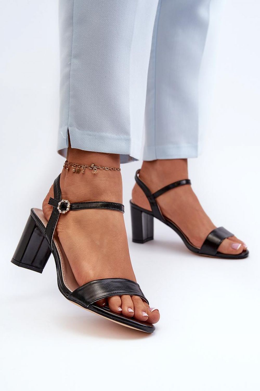 Sandalen mit Absatz Model 197084 Step in style